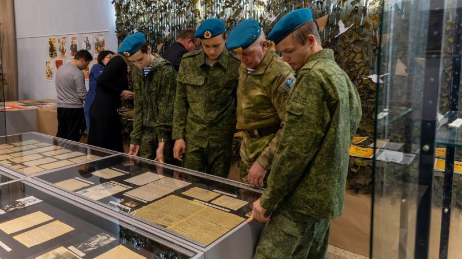 Дуб из Гатчины номинирован на